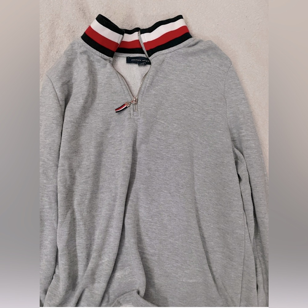 Tommy Hilfiger Gray Sweatshirt